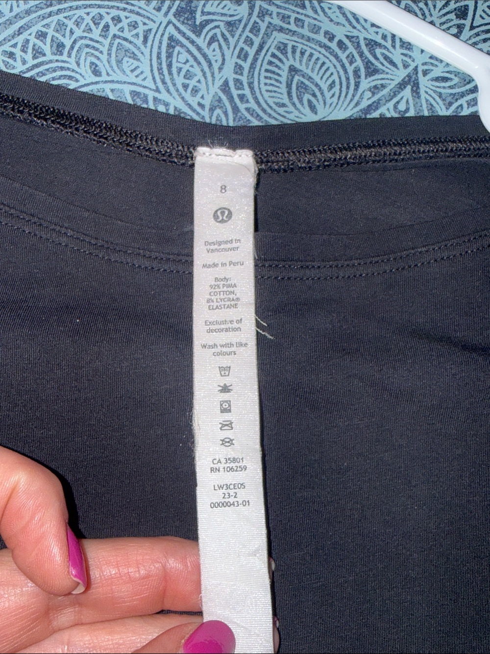 lululemon Back In Action Black Long-Sleeve Top Size 8 - Picture 8 of 8